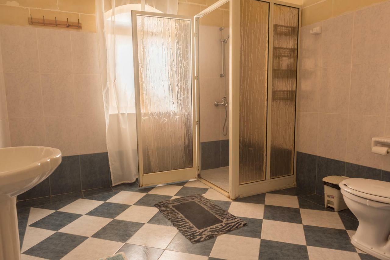 Acomodation House Kavarna Xagħra Eksteriør bilde