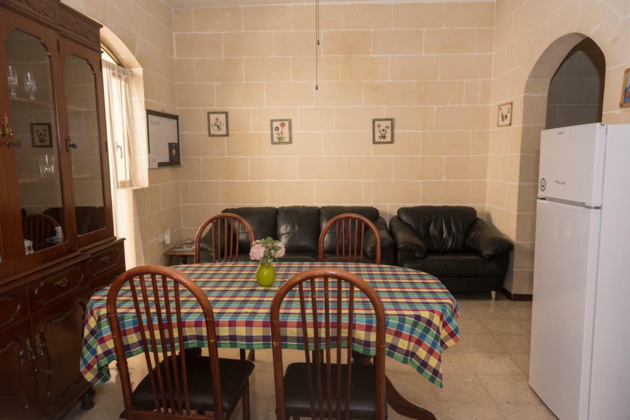 Acomodation House Kavarna Xagħra Eksteriør bilde