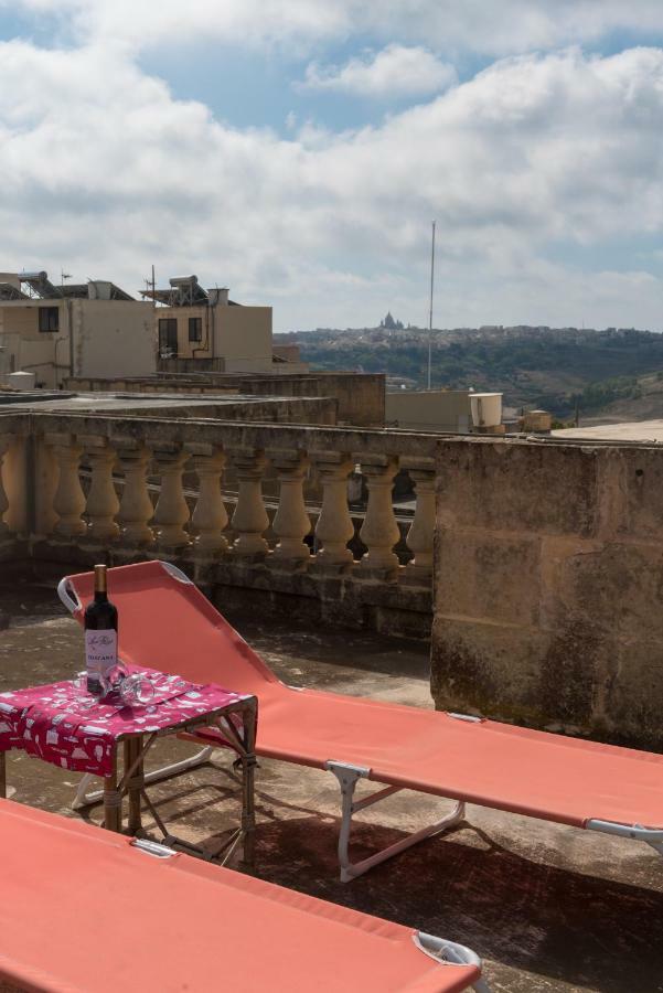 Acomodation House Kavarna Xagħra Eksteriør bilde