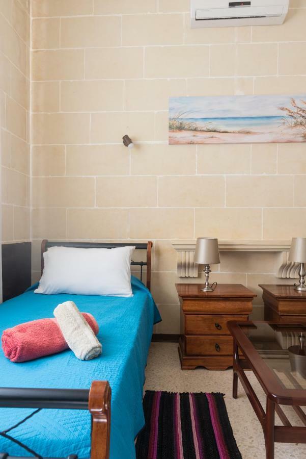 Acomodation House Kavarna Xagħra Eksteriør bilde